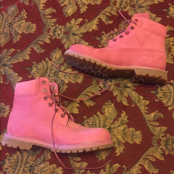 COPY - Pink Timberlands 8.5 - Picture 2 of 8
